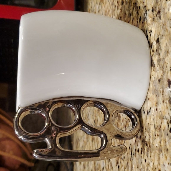 Knuckle Handle coffee Mug - Picture 2 of 5